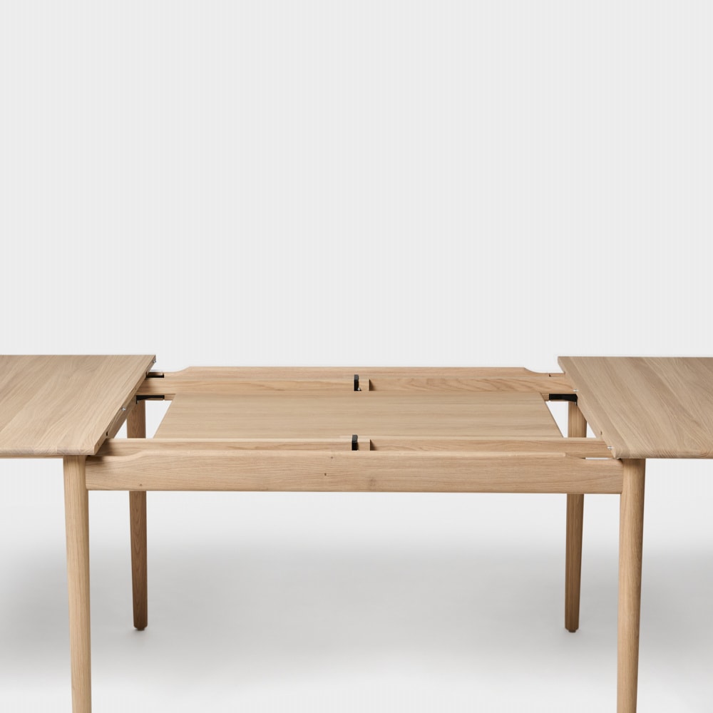 Extendable table