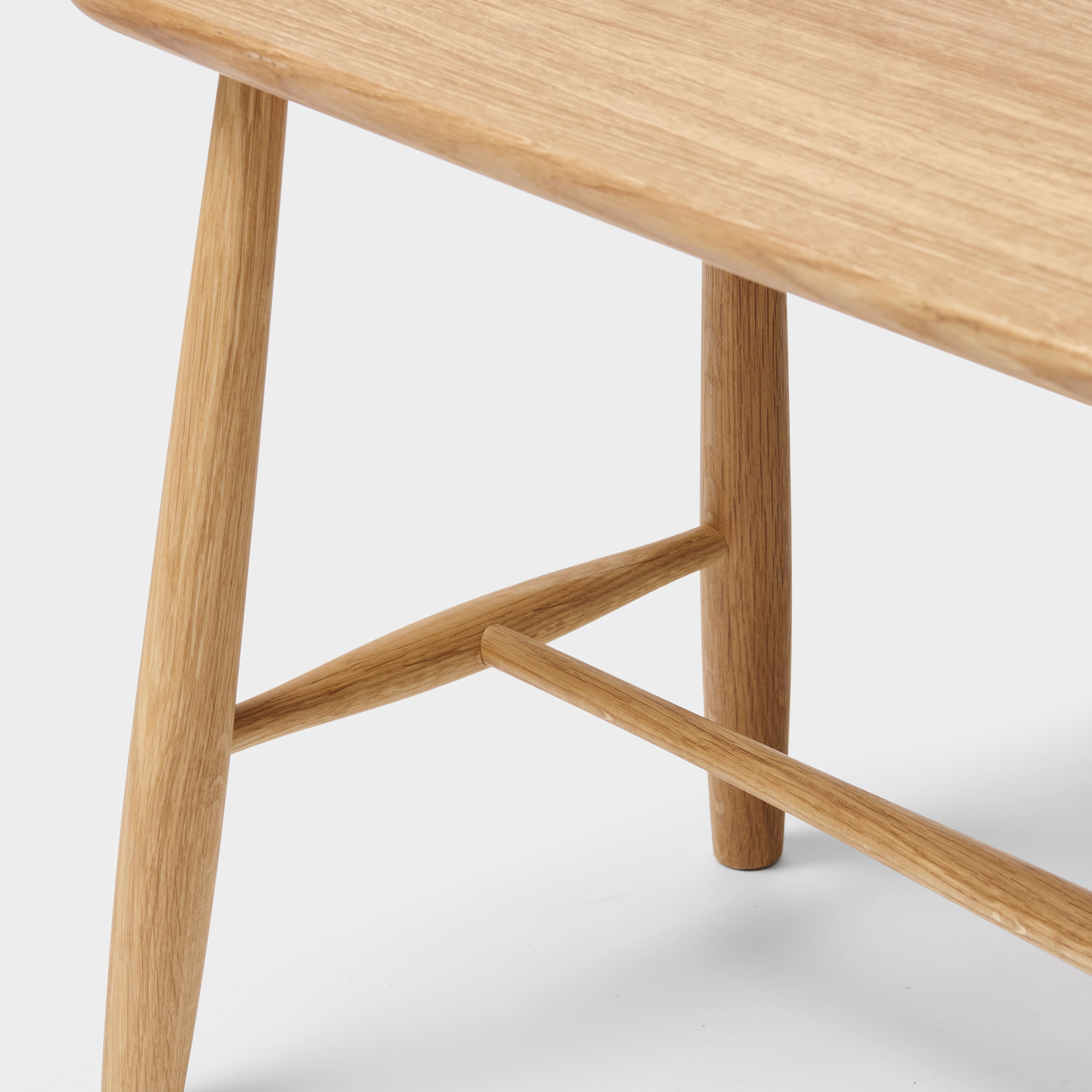 Pinn stool straight long