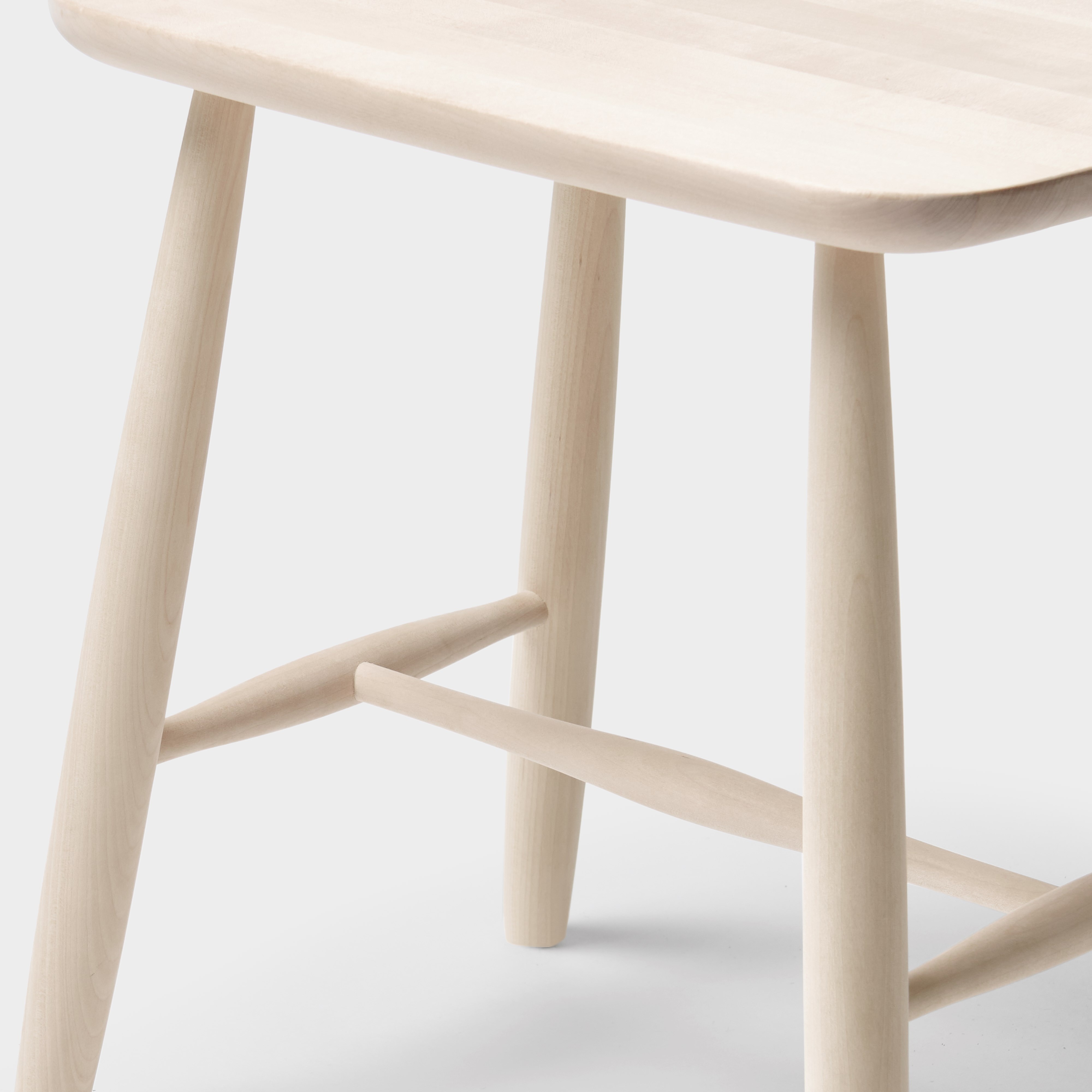 Pinn stool straight