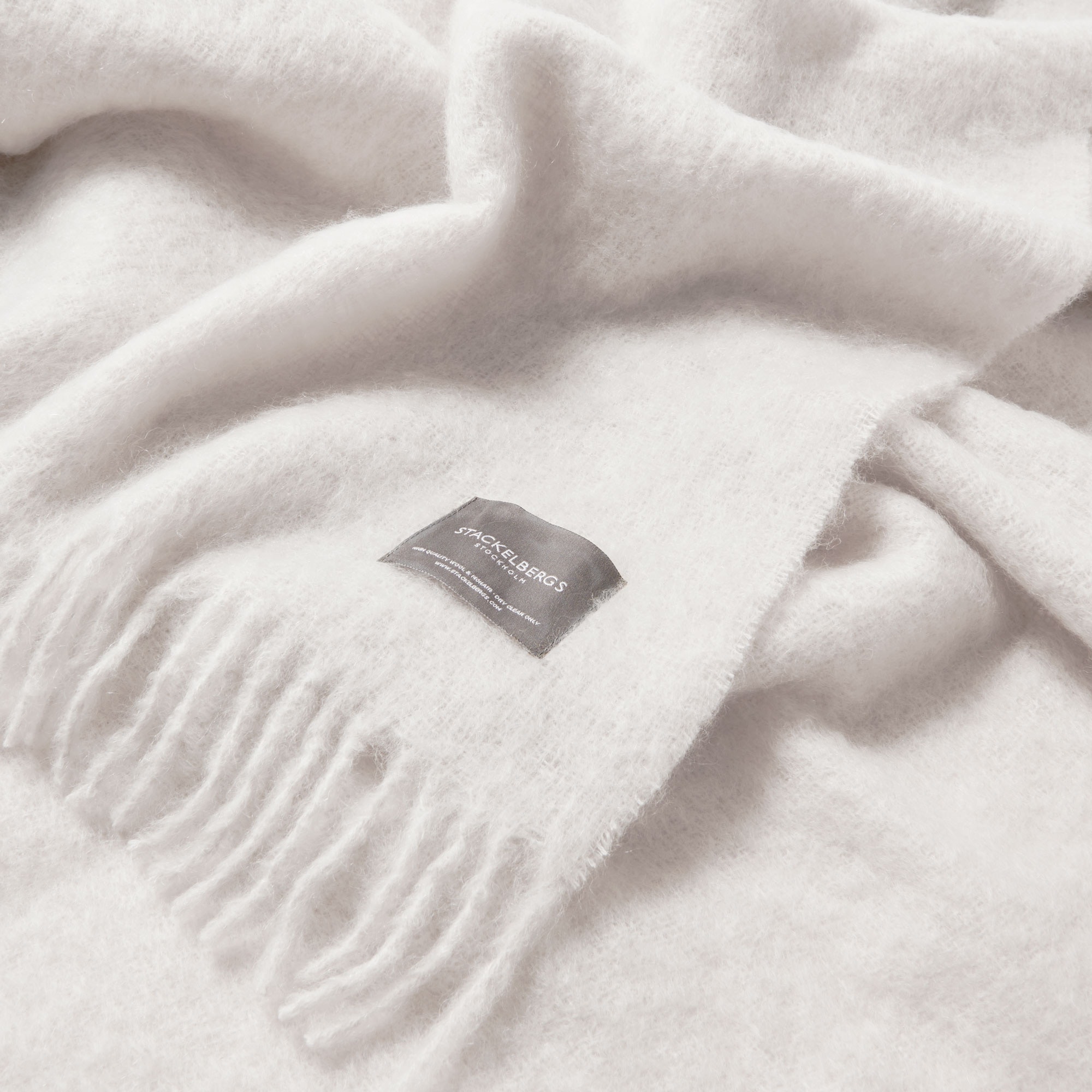 Blanket Mohair bright white